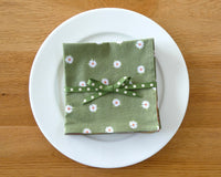 Daisy and Stripe Napkin Set
